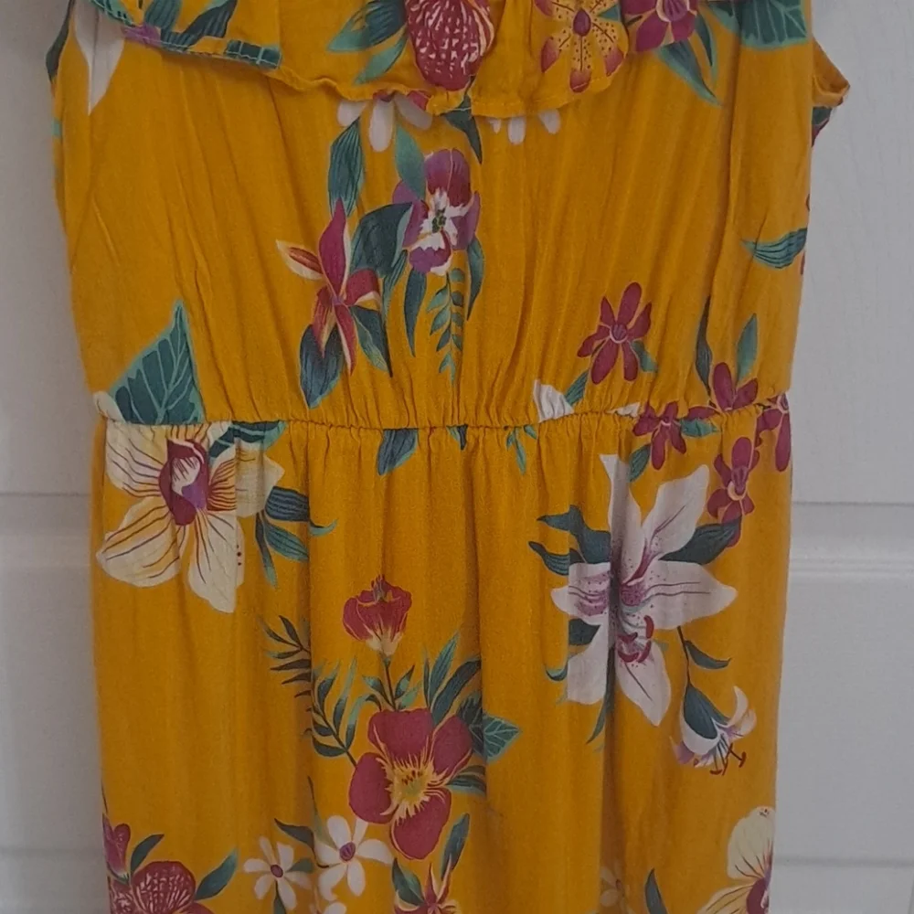Old Navy Mustard Yellow Tropical Flower Ruffle Vacation Cruise Summer Sundress